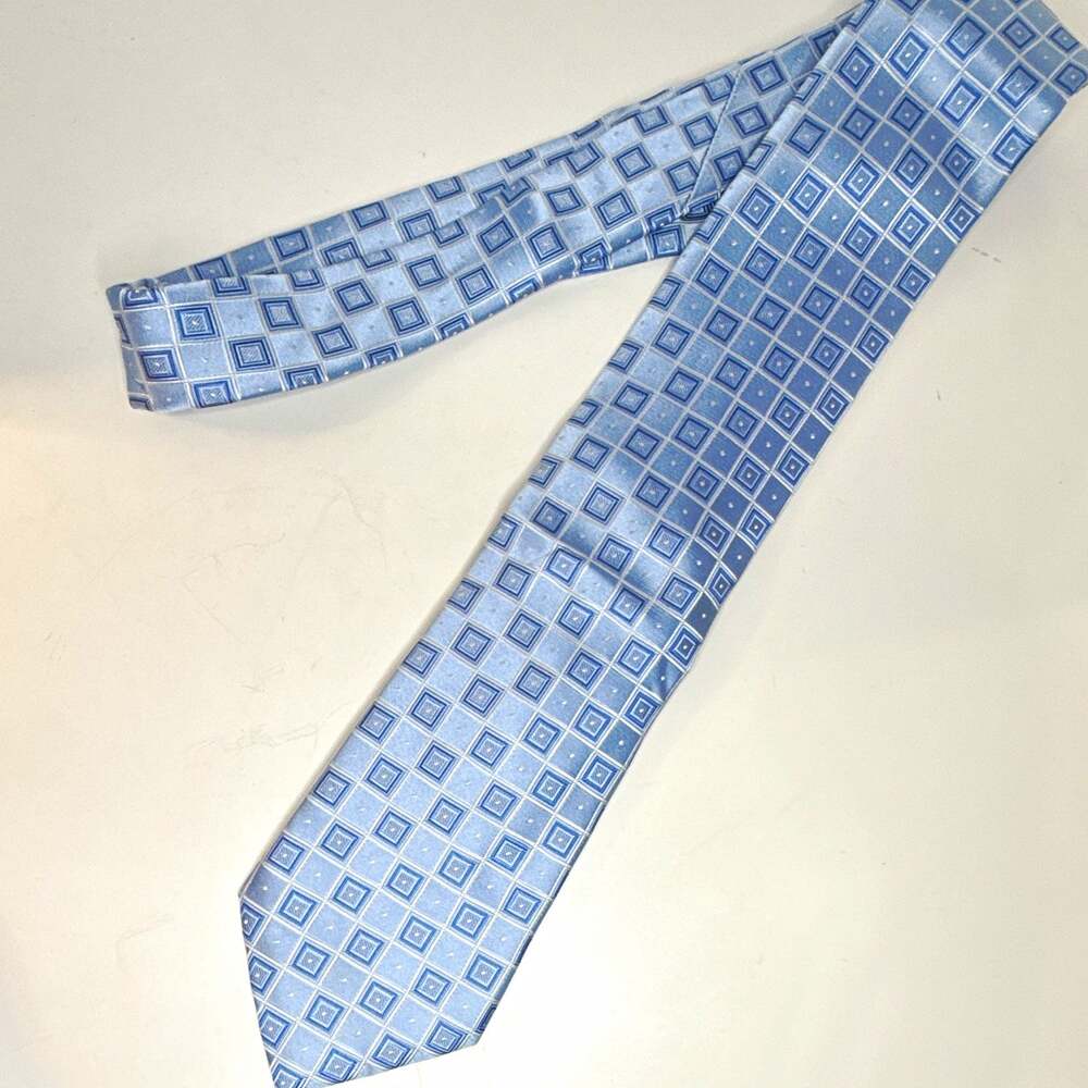 Donald J. Trump Silk Tie Mens Blue White Geometric Woven Classic Self-Tie